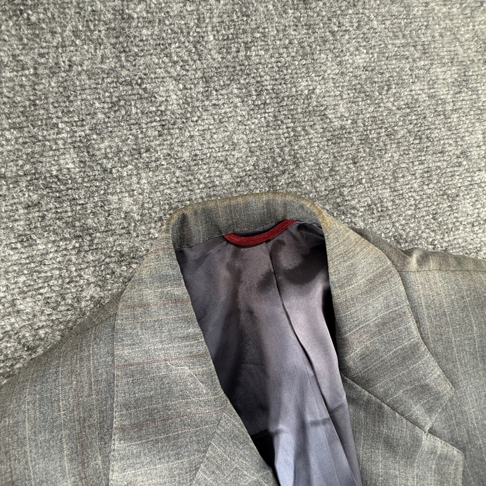 Vintage Mens Grey Pinstripe 2 Piece Suit Blazer and Trousers Set 35W 40R - Picture 2 of 11